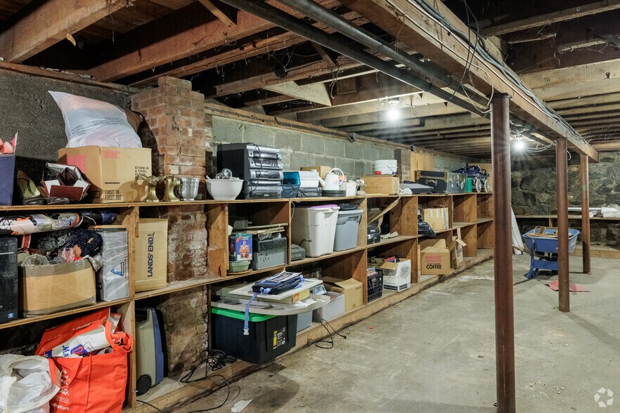 More Photos Of 310 Main St, Highland Falls Fast Food For Lease