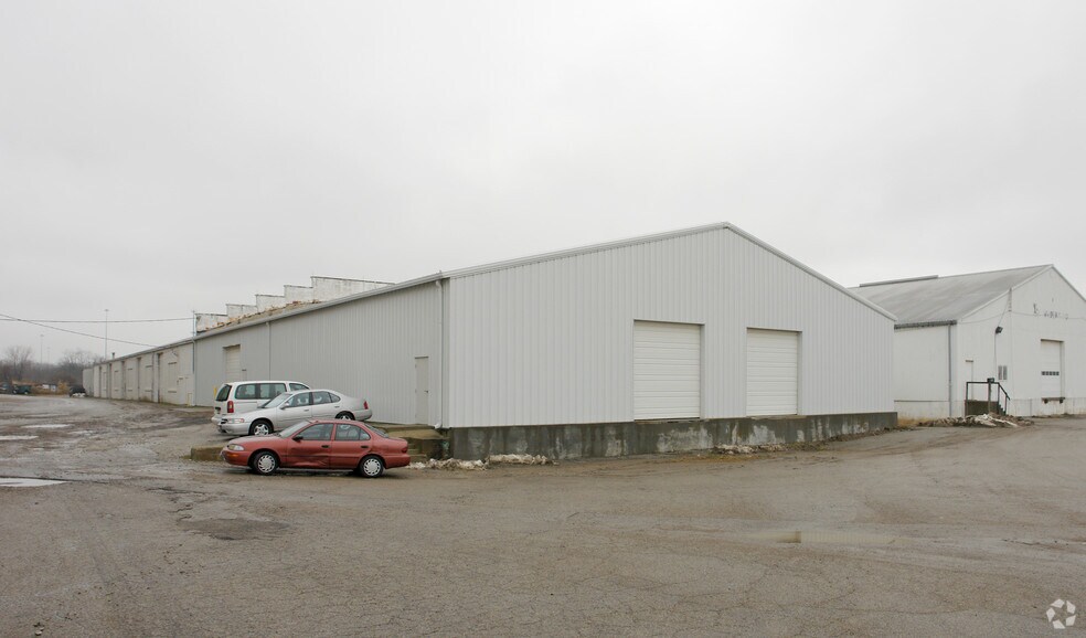 More Photos Of 4274-4286 Groves Rd, Columbus Warehouse For Lease