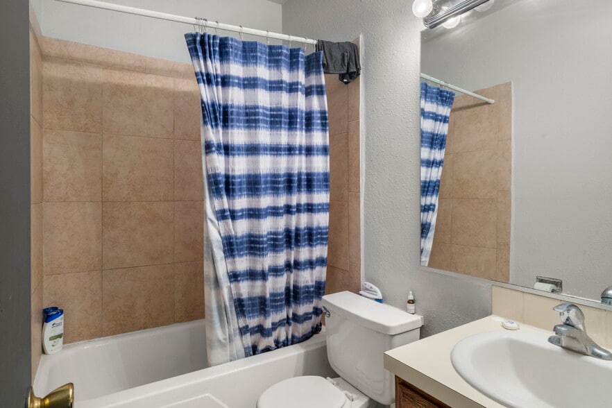 More Photos Of 1021 Ruppel St, Pueblo Apartments For Sale