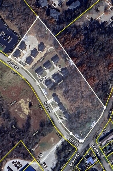 Primary Photo Of 225 Iris Ln, Crossville Multifamily For Sale