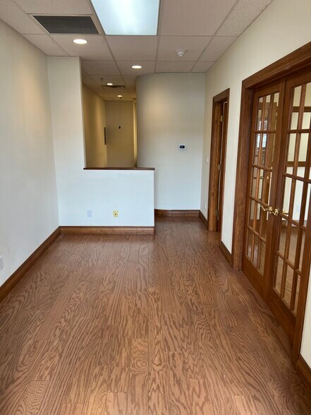 More Photos Of 69 Edwards Access Rd, Edwards Office For Lease