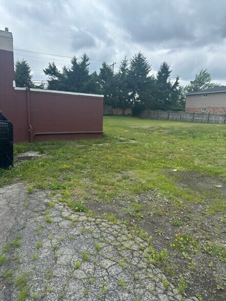 More Photos Of 2850 William St, Buffalo General Retail For Sale