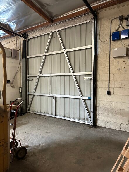 More Photos Of 4223 W Jefferson Blvd, Los Angeles Manufacturing For Lease