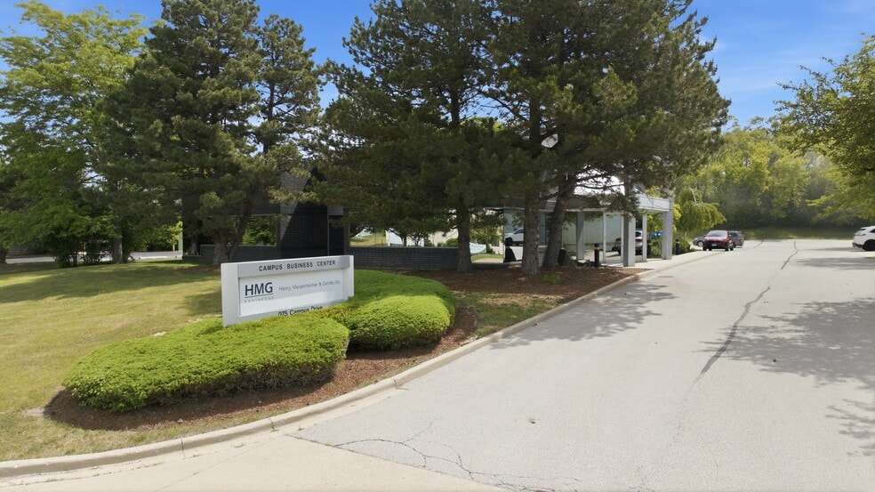 More Photos Of 975 Campus Dr, Mundelein Light Manufacturing For Sale