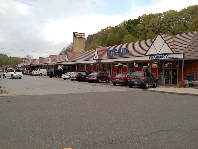 Primary Photo Of 247-295 Pine Hollow Rd, Oyster Bay Unknown For Lease