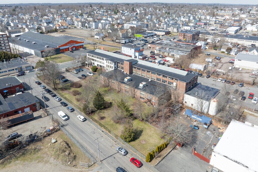 More Photos Of 117-119 N Main St, Brockton Office For Sale