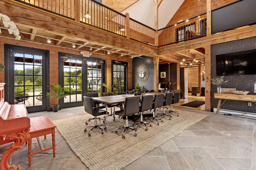 More Photos Of 350 Goose Ln, Guilford Medical For Lease