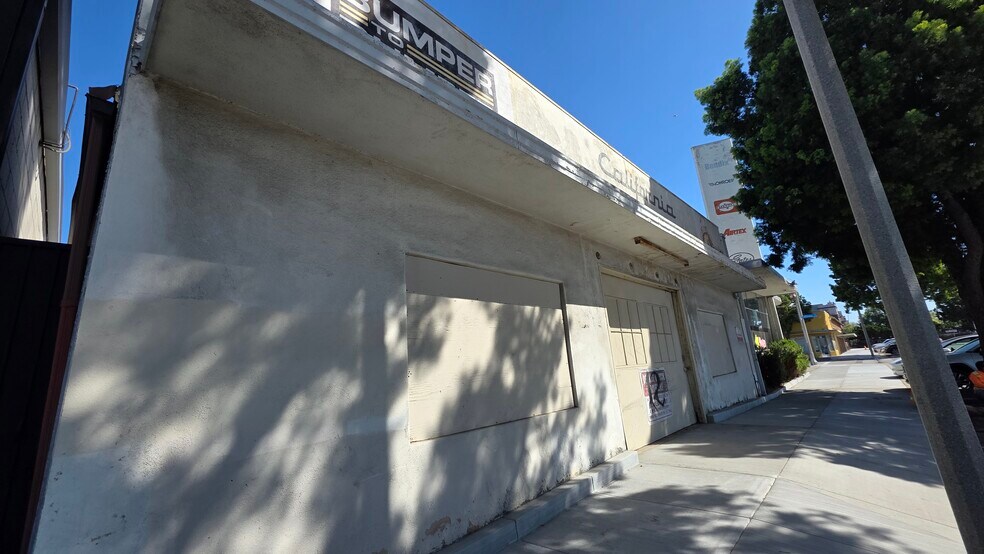 More Photos Of 155 W Commercial St, Pomona Unknown For Lease