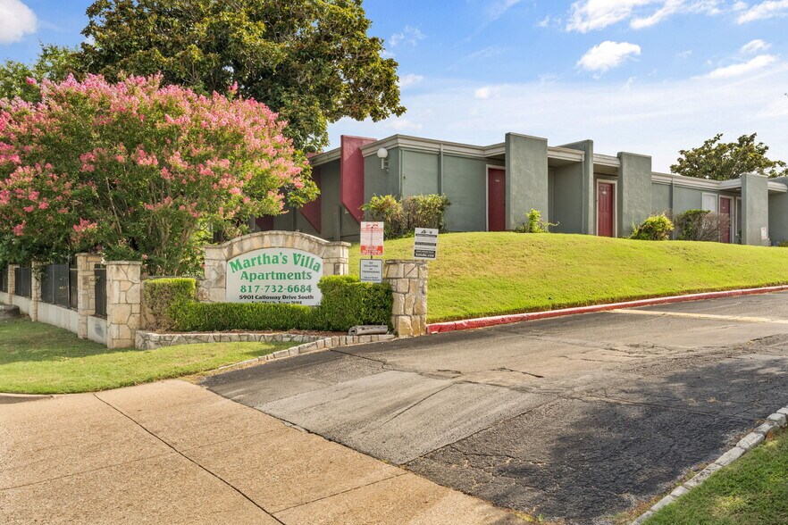 More Photos Of 5901 S Calloway Dr, Fort Worth Multifamily For Sale