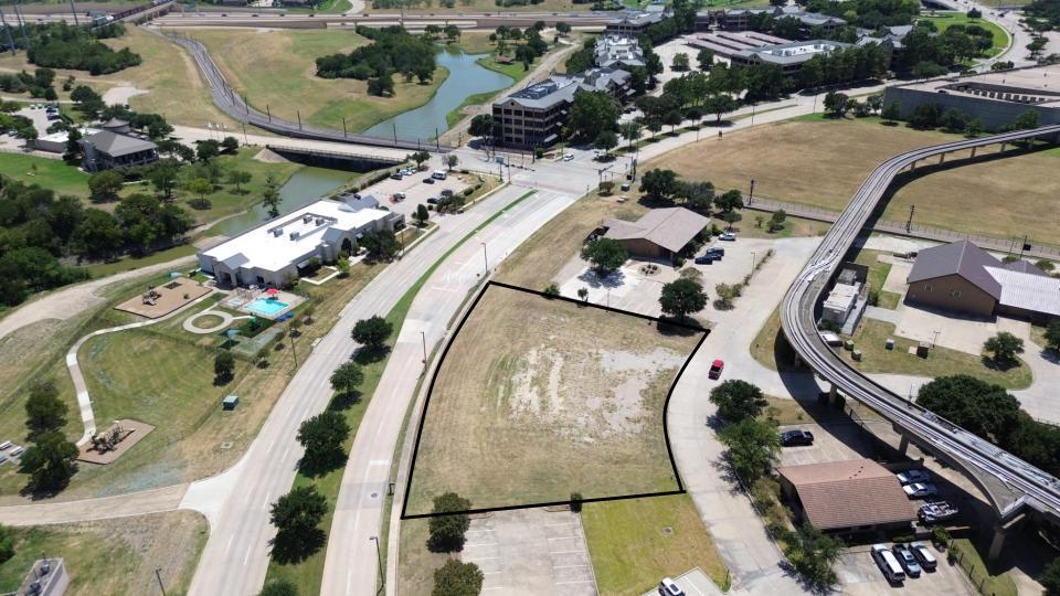 More Photos Of 1611 Riverside Dr, Irving Land For Sale