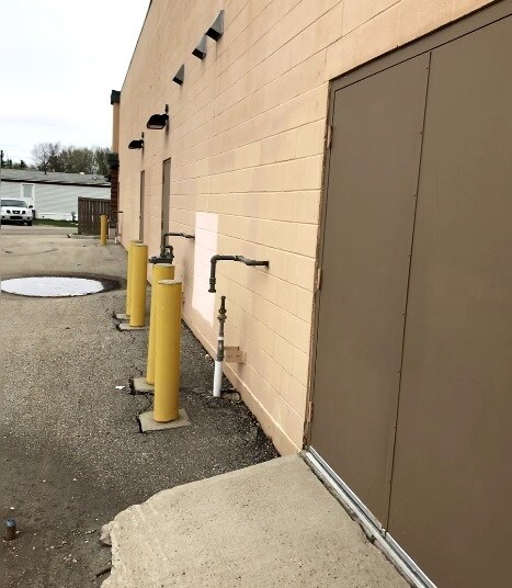 More Photos Of 8100 100 St, Grande Prairie Freestanding For Lease