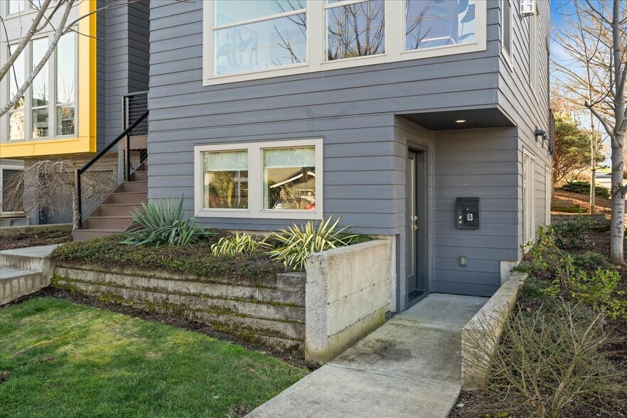 More Photos Of 8057 SE 19th Ave, Portland Apartments For Sale