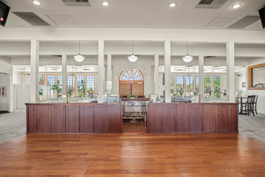 More Photos Of 796 W Evan Hewes, El Centro Restaurant For Sale