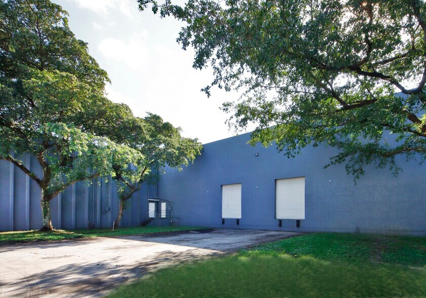 More Photos Of 1551 N Powerline Rd, Pompano Beach Unknown For Lease