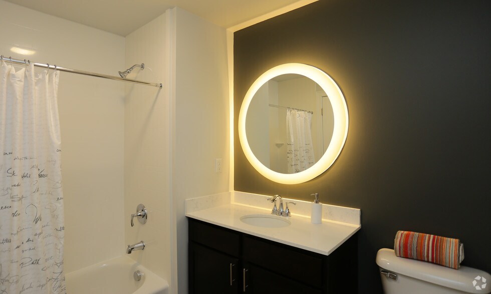 More Photos Of 77A Excelsior Ave, Saratoga Springs Apartments For Lease