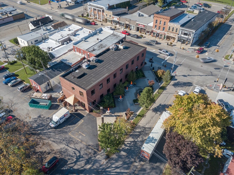 More Photos Of 107 S Main St, Almont Restaurant For Lease