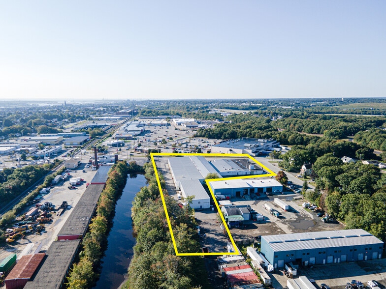 More Photos Of 699 Tarkiln Hill Rd, New Bedford Distribution For Sale