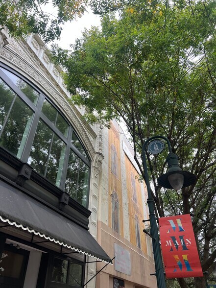 More Photos Of 1537 Main St, Columbia Storefront Retail Office For Lease