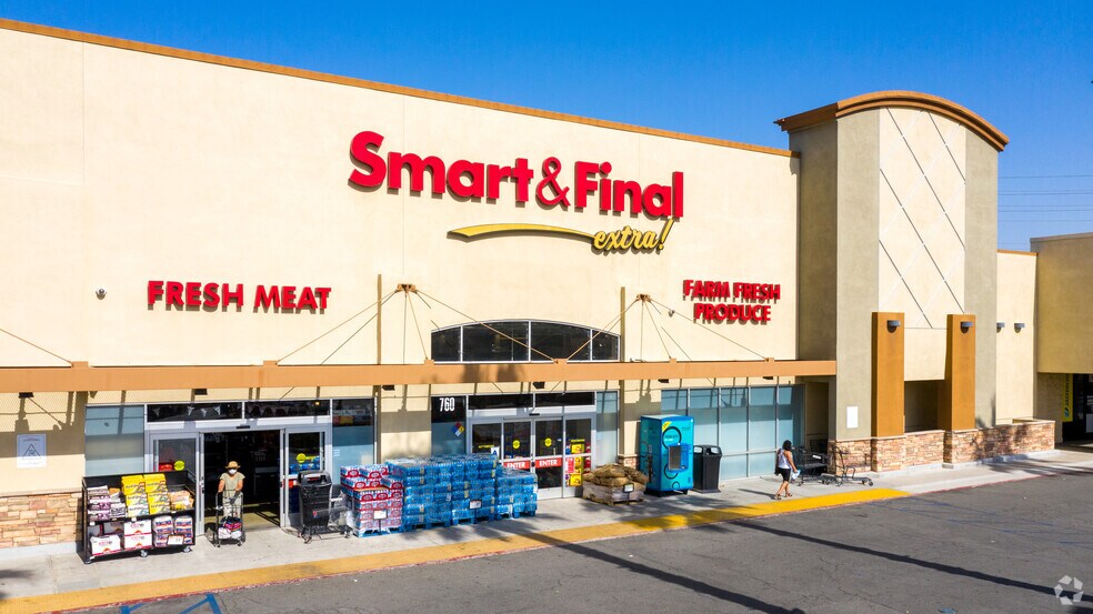 More Photos Of 700-784 N Main St, Corona Unknown For Lease