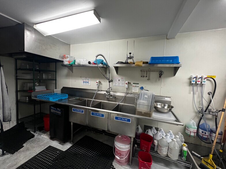 More Photos Of 119-131 Broadway, Santa Monica Office For Lease