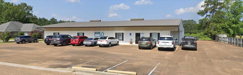 More Photos Of 1385 Johnny Johnson Dr, Brookhaven Office For Sale