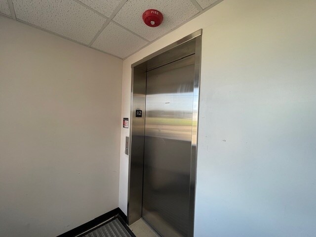 More Photos Of 202 S Kingshighway St, Sikeston Office For Sale