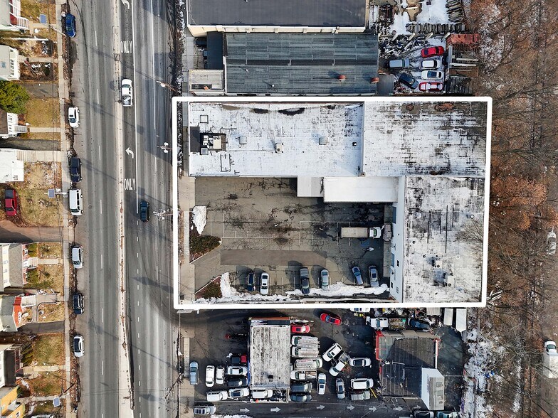 More Photos Of 472 E Westfield Ave, Roselle Park Light Manufacturing For Sale