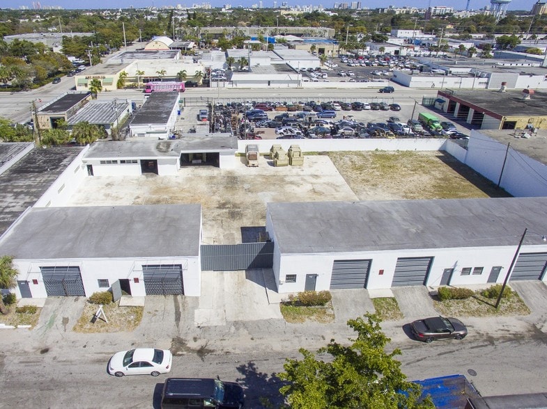 More Photos Of 842 NW 7th Ter, Fort Lauderdale Warehouse For Sale