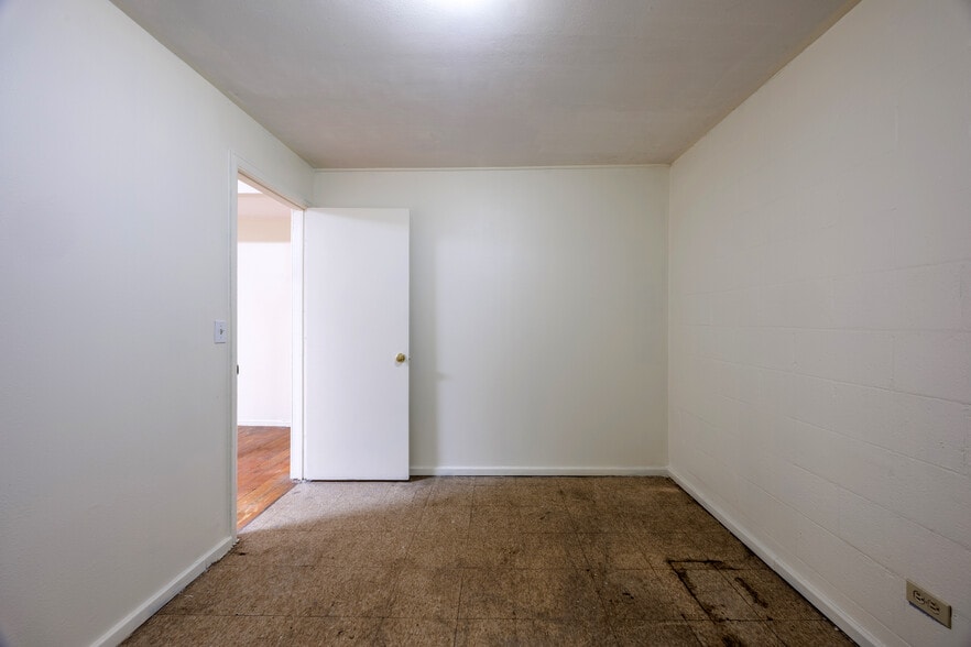 More Photos Of 2412 S Federal Blvd, Denver Storefront For Lease