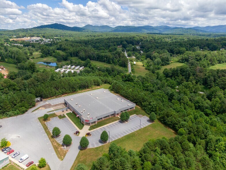 More Photos Of 220 Continuum Dr, Fletcher Research And Development For Sale