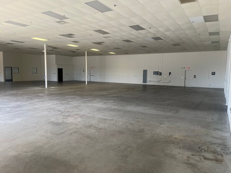 More Photos Of 11371 Pyrites Way, Rancho Cordova Warehouse For Lease