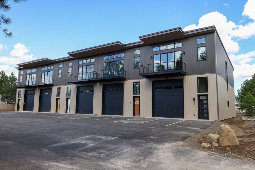 Primary Photo Of 217 Simmons St, Mccall Showroom For Sale