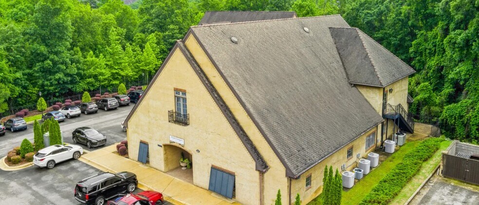 More Photos Of 1847 Commons North Dr, Tuscaloosa Medical For Sale