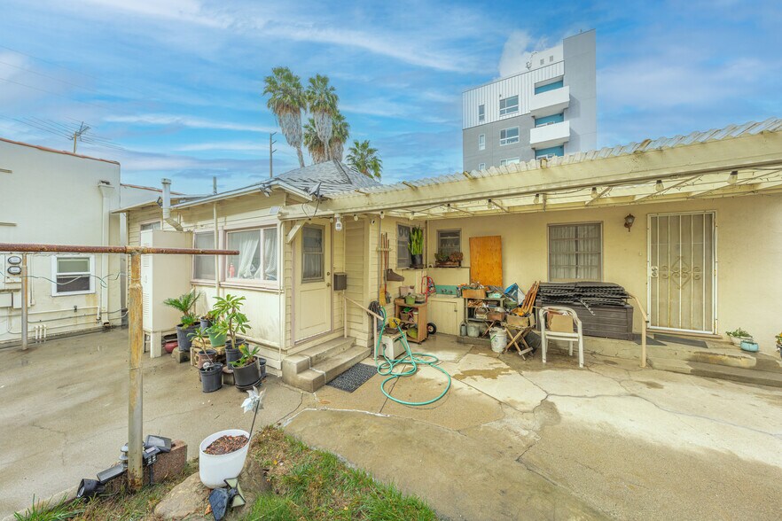 More Photos Of 1814-1820 Sawtelle Blvd, Los Angeles Flex For Sale