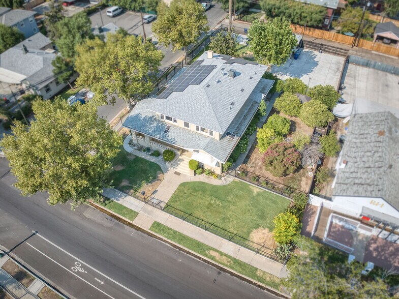 More Photos Of 807 N Van Ness Ave, Fresno Office Residential For Sale