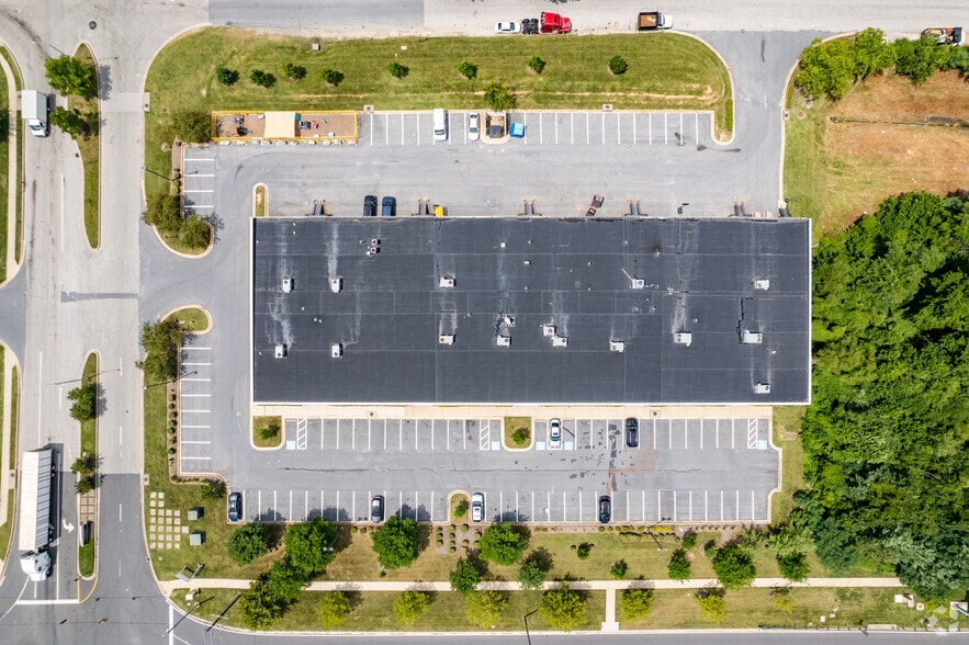 More Photos Of 6785 Business Pky, Elkridge Research And Development For Sale