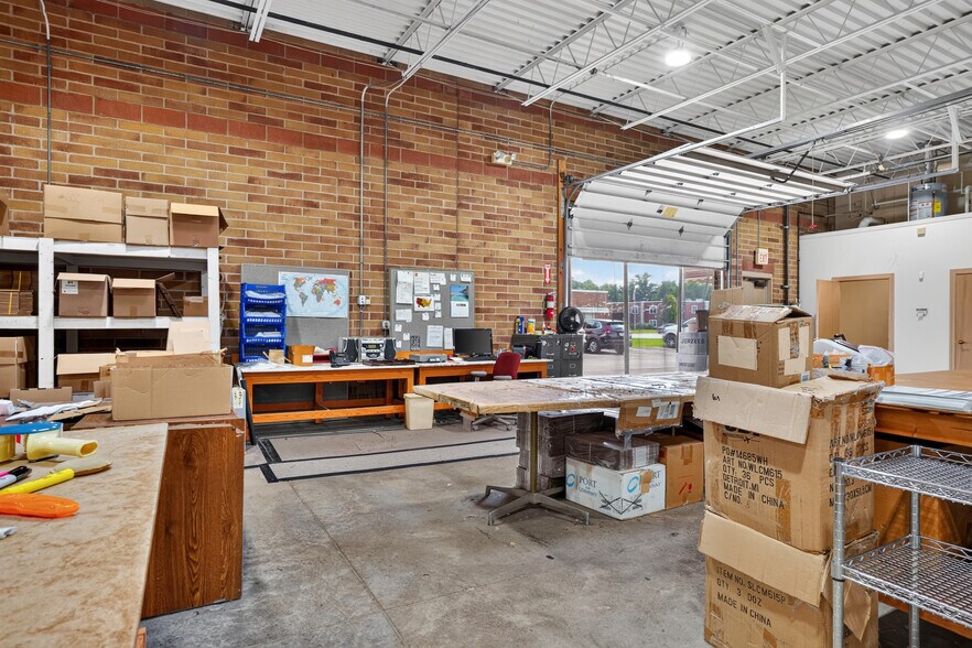 More Photos Of 1695 Joseph Lloyd Pky, Willoughby Warehouse For Sale