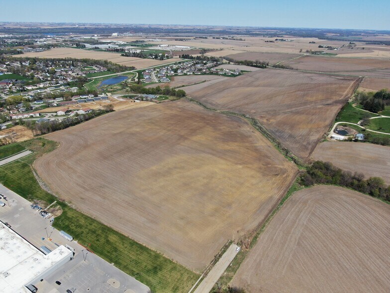 More Photos Of Governor Rd @ E Merle Hibbs Blvd, Marshalltown Land For Sale
