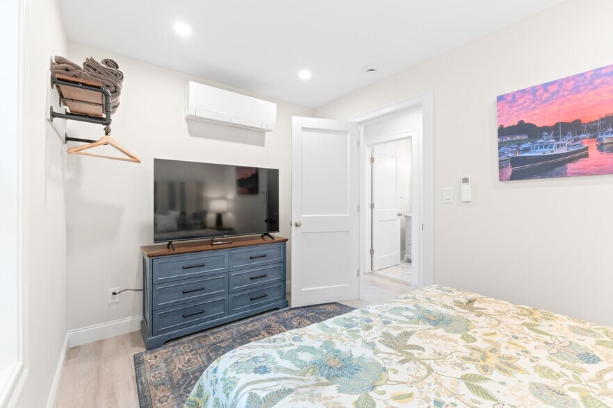 More Photos Of , Ogunquit Unknown For Sale