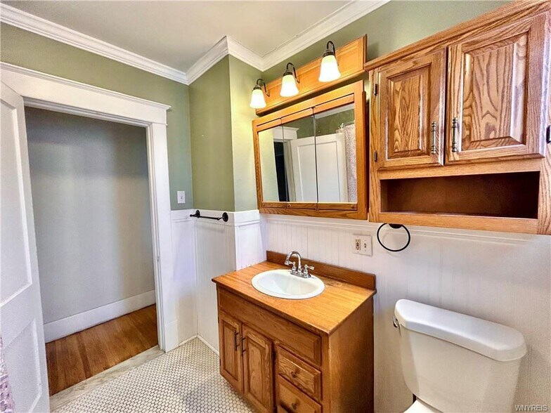 More Photos Of 510 Tacoma Ave, Buffalo Apartments For Sale