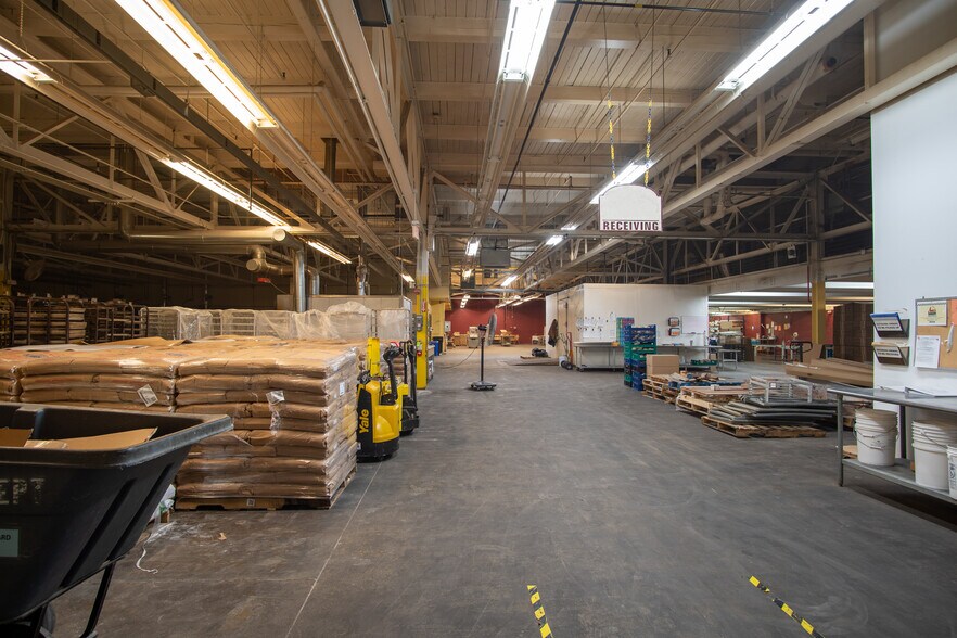 More Photos Of 128 Bingham Rd, Asheville Light Manufacturing For Sale