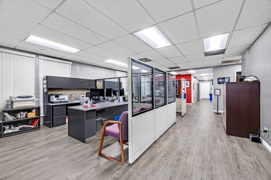 More Photos Of 15200 Hesperian Blvd, San Leandro Office For Sale