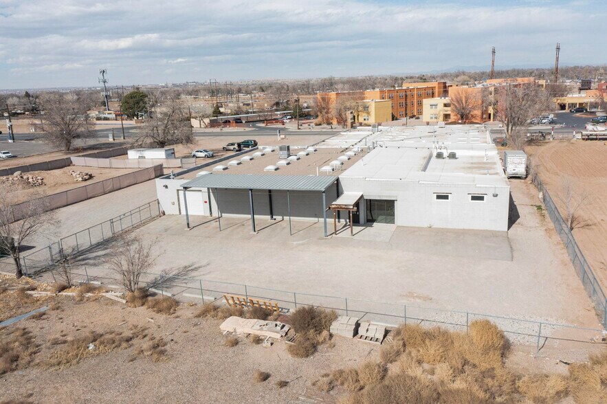 More Photos Of 314 El Pueblo Rd NW, Albuquerque Warehouse For Lease