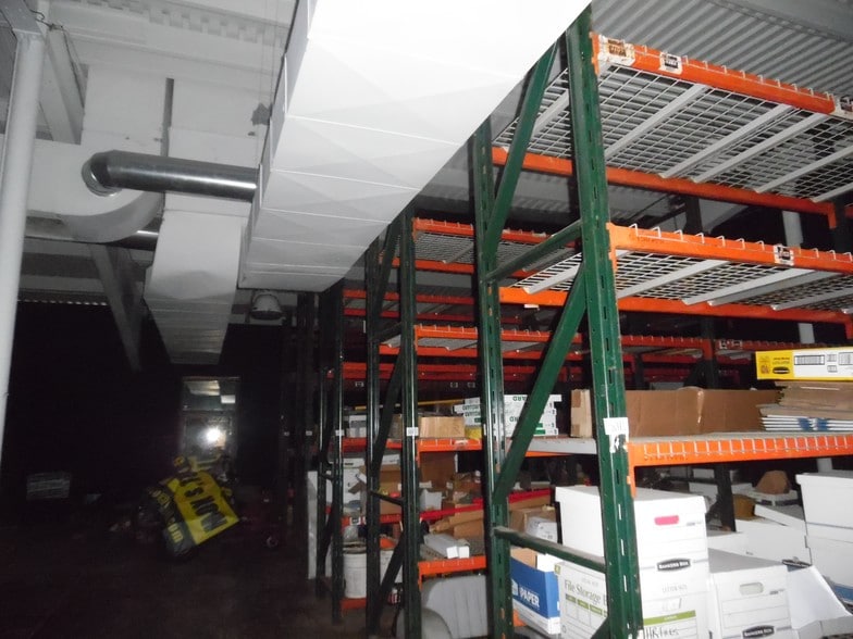 More Photos Of 2545 S 11th St, Niles Storefront Retail Office For Sale