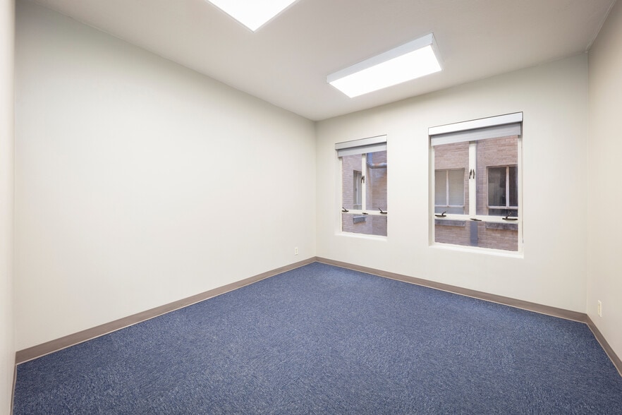 More Photos Of 121 S Broadway Ave, Tyler Office For Lease
