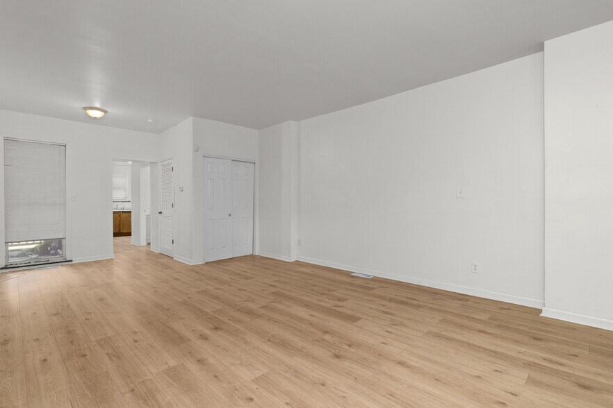 More Photos Of 1936-1956 Benton St, Saint Louis Apartments For Sale