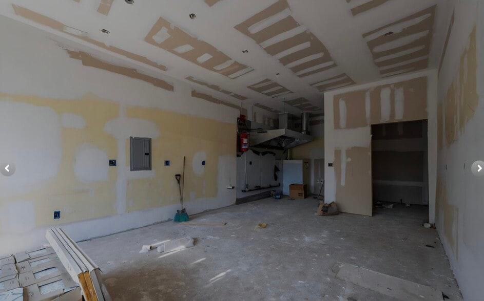 More Photos Of 286 Queen Anne Rd, Teaneck Flex For Lease