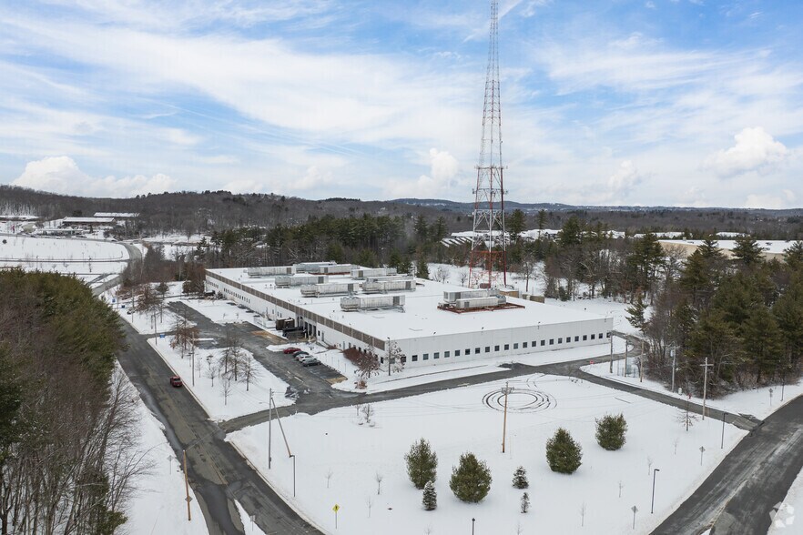 More Photos Of 32 Coslin Dr, Southborough Research And Development For Lease