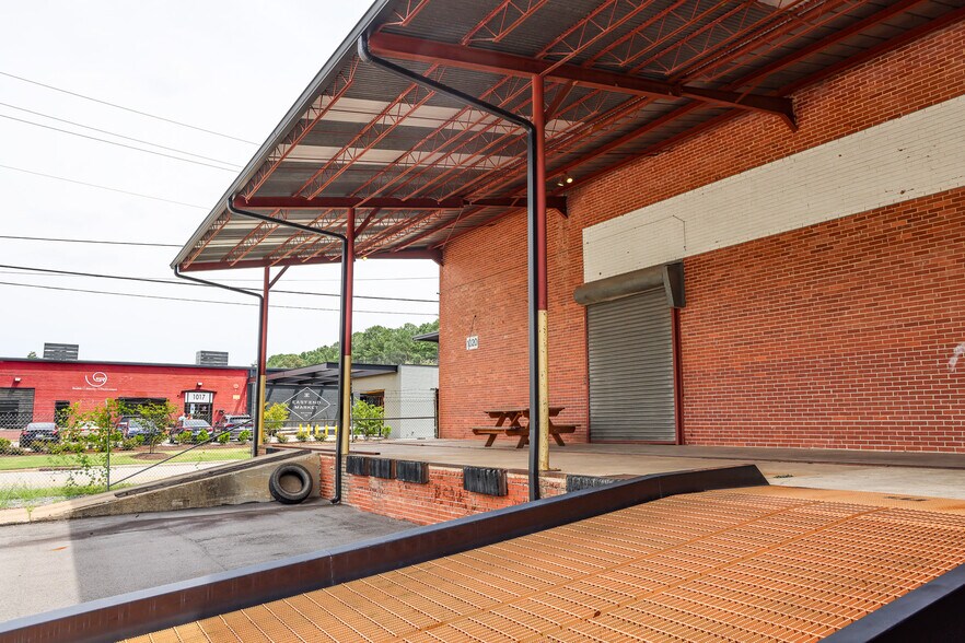 More Photos Of 1020 E Whitaker Mill Rd, Raleigh Warehouse For Lease