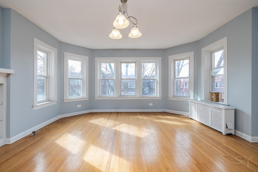 More Photos Of 7751 S Phillips Ave, Chicago Industrial For Sale